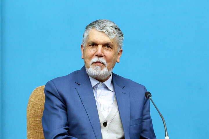 سایه‌روشن یک لبخند فراموش‌نشدنی