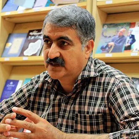 کارنامه مردی که شاهنامه را به متن زندگی آورد
