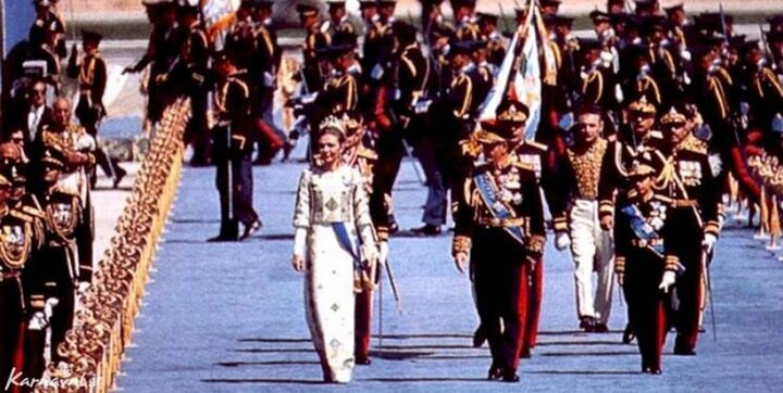 عادیسازی وابستگی