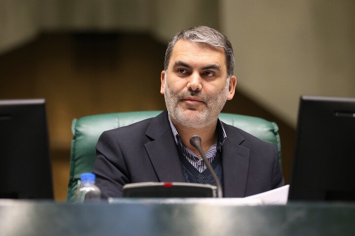 ۴۰ درصد واگذاریهای سالانه دولت برای سهام عدالت