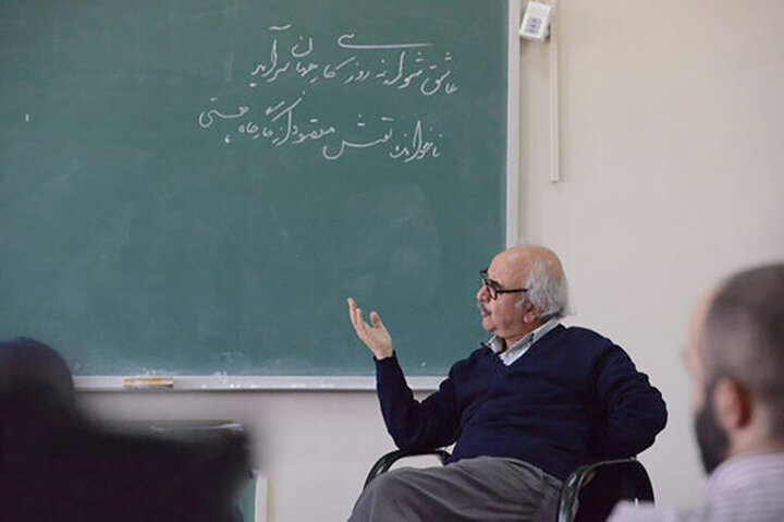 جایی که نشستن روی زمین فضیلت است