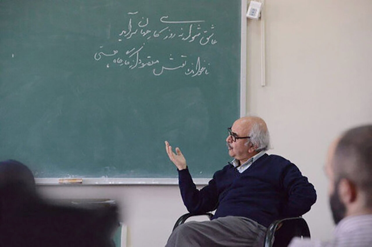 جایی که نشستن روی زمین فضیلت است جایی که نشستن روی زمین فضیلت است