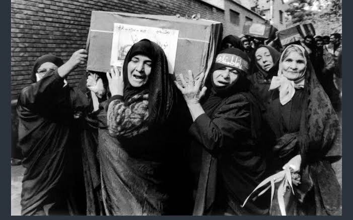 نمایش نقش زن در جنگ