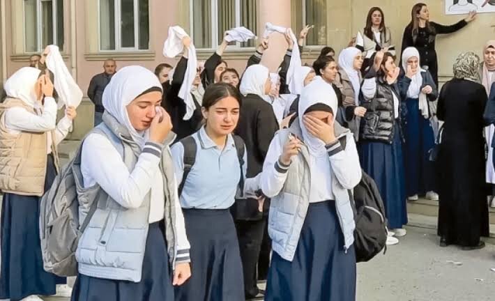 آغوش بــاز دانشگاه‌های ایران برای دخـتران آذربایـجانی