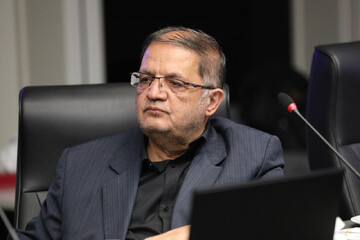 تورم باید از مسیر سازوکارهای علمی و اقتصادی مهار شود